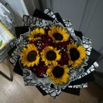 155 Bouquet of roses and sunflowers